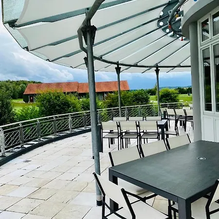 Ξενοδοχείο Giani / Golfplatz Deutenhof 3*